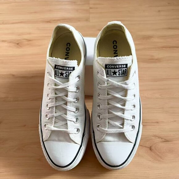 Converse Chuck Taylor All Star Lift Platform Canvas Women Size 6.5 US - Picture 10 of 13
